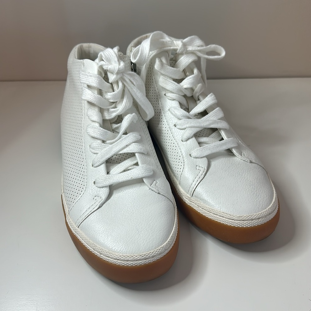 A New Day white leather sneakers - Picture 5 of 5